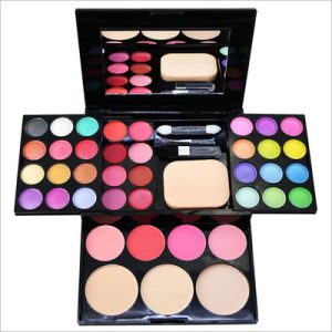 Boîte de maquillage 39 couleurs – 24 Fards à Paupières, 8 Rouges à Lèvres, 4 Blushs, 3 Poudres